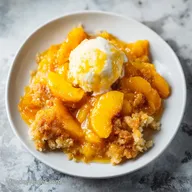 Easy Peach Cobbler with Canned Peaches: 50 Min