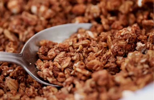 Crunchy candied Nuts can pair with cinnamon rolls.
