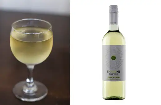Pinot Grigio is another excellent choice for pairing with steamed mussels, as it has a slightly sweet and acidic flavor that complements the brininess of the mussel meat. 