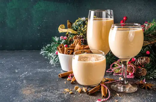Eggnog White Russian is one of the best drinks to serve for thanksgiving dinner.