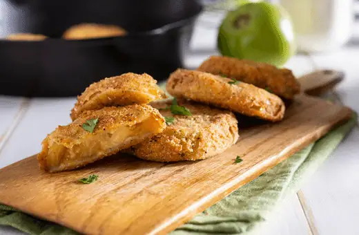 Fried green tomatoes are tart and juicy inside while crispy and golden brown on the outside. You can serve fried green tomatoes with a pimento cheese sandwich