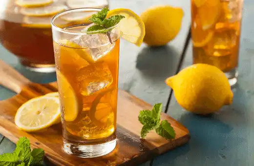 If you're looking for something more traditional, iced tea is a perfect choice for any seafood boil. 