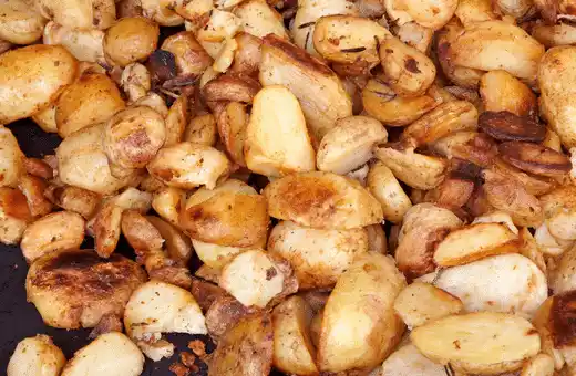 Roasted potatoes are always a crowd-pleaser! This classic side dish is easy to make and pairs perfectly with stuffed portobello mushrooms
