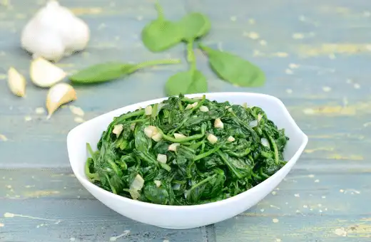 try sautéed spinach with garlic for your lasagna