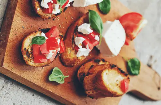 crostini is a good side to serve with olives