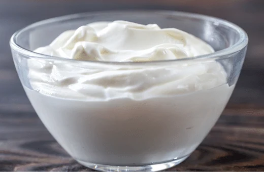 greek yogurt is a good dish to serve with apple crumble