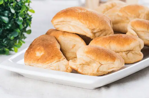 pandesal bread rolls are good side to serve with chicken afritada