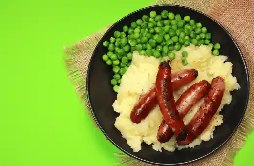 best flavors to go with bangers and mash